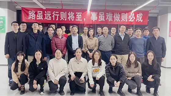 �ʴ������½�����Ŀ�飺�ܴ��ƴ�������ȷ��Ŷӣ��ϣ�