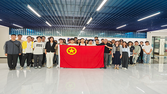 ���ָ����ഺ У���������Ρ����ǻ۶�����֧����չ�����˶� ������������